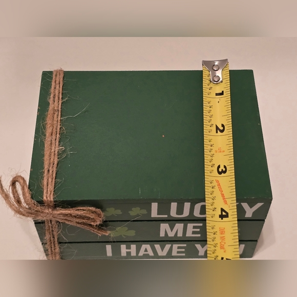 St. Patrick's Day Bookstack - Picture 4 of 4